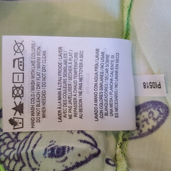 BNWT Seattle Seahawks Floral Hawiian Short Sleeve Button-down Shirt Large - Picture 11 of 11